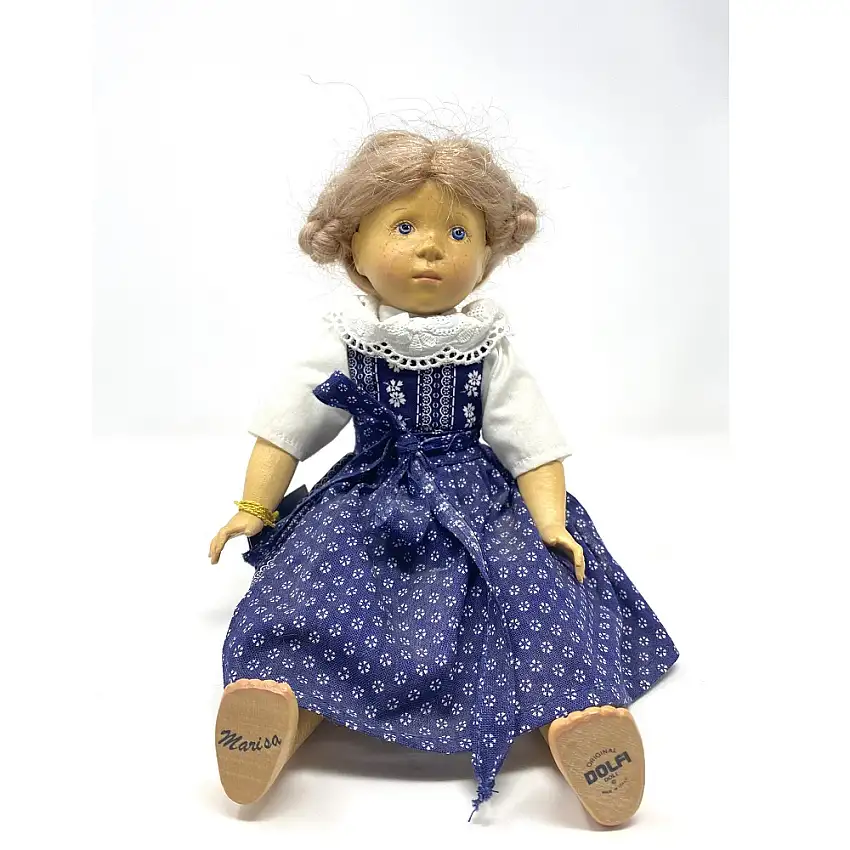 BAMBOLA MARISA scolpita in legno