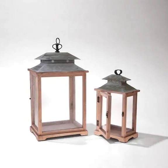 Set e due lanterne in legno • 47 cm