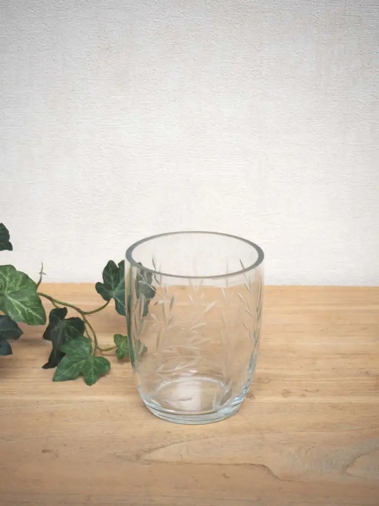 Bicchiere in Vetro Porta Spazzolini con Foglie Incise